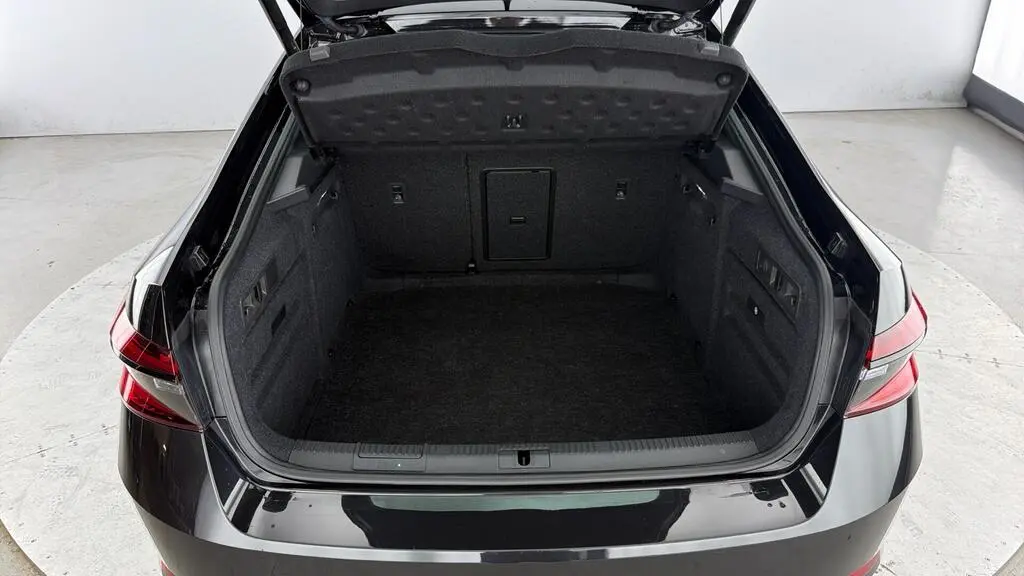 Comfort Class boot space for airport luggage
